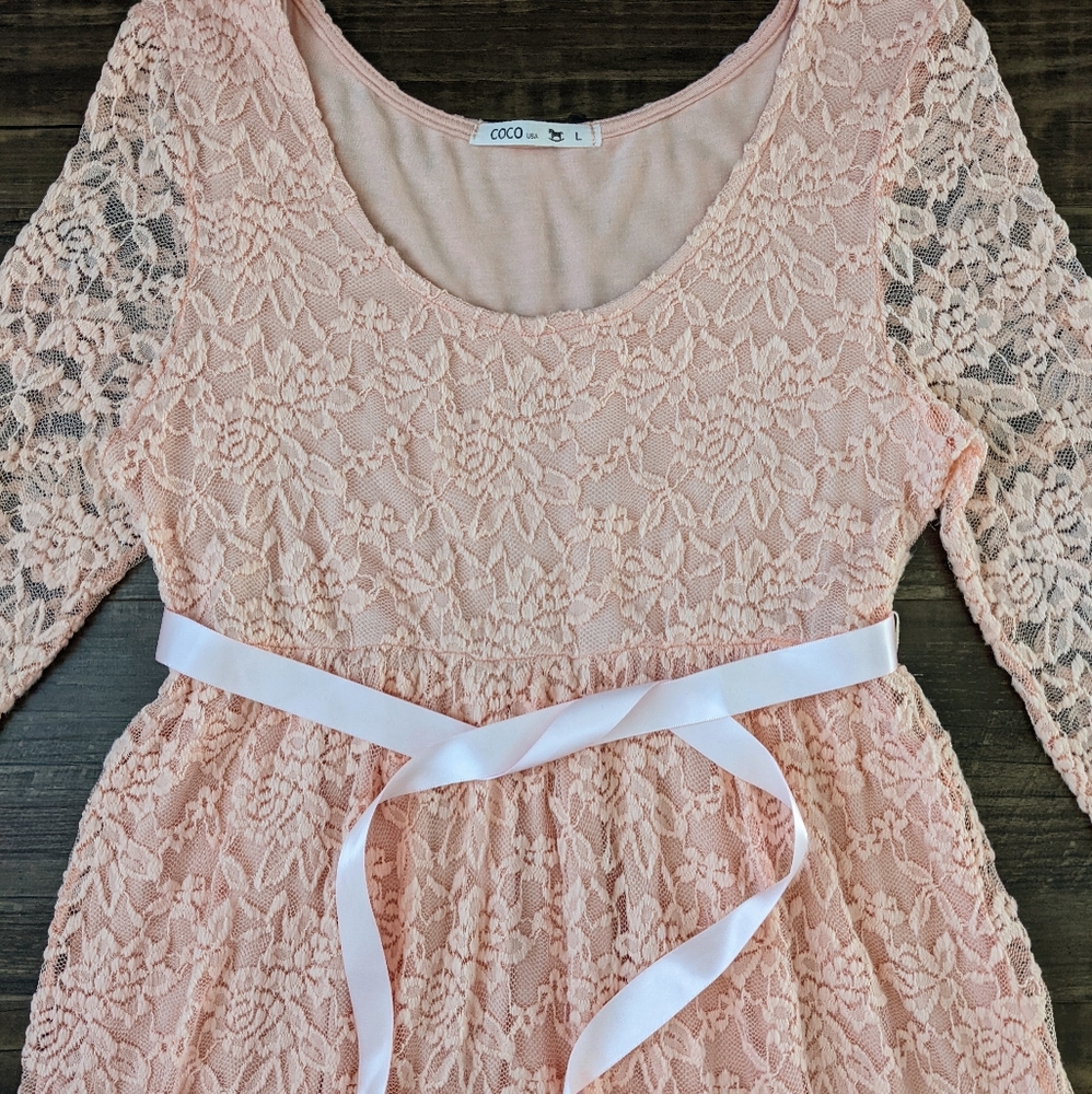 Beachcoco Peach Lace Maternity Dress